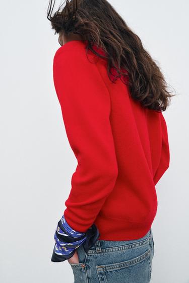 PULL 100 % LAINE EXTRA DOUCE COL EN V - Rouge de Zara - Image 2