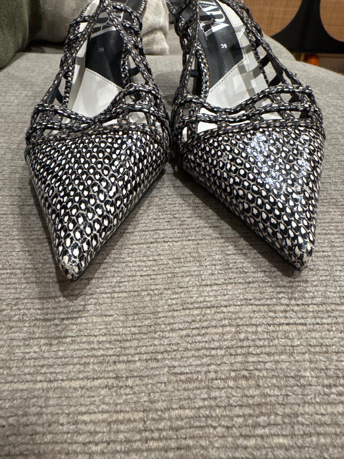 SNAKE PRINT SLING BACK KITTEN HEELS - Image 4