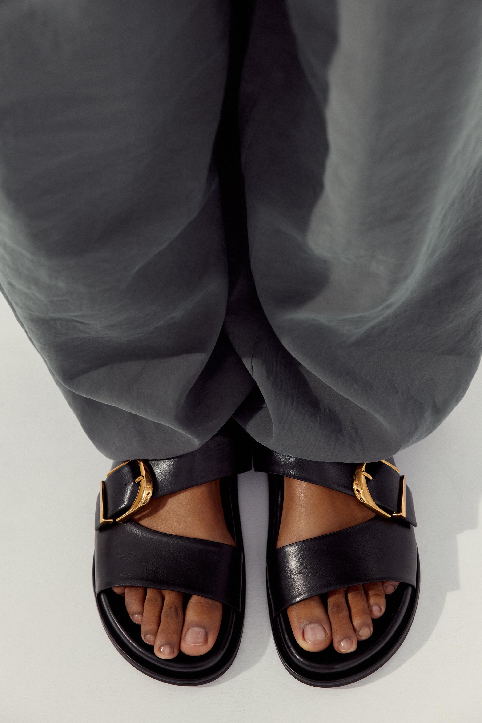 ZARA ブラック サンダル ブラックサンダル - レディース | ZARA 日本