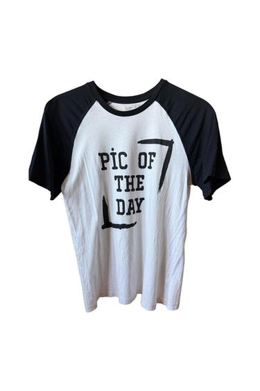 CAMISETA PIC OF THE DAY