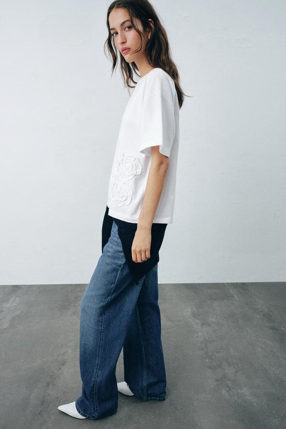 T-SHIRT FLEUR EN RELIEF - Blanc de Zara - Image 2