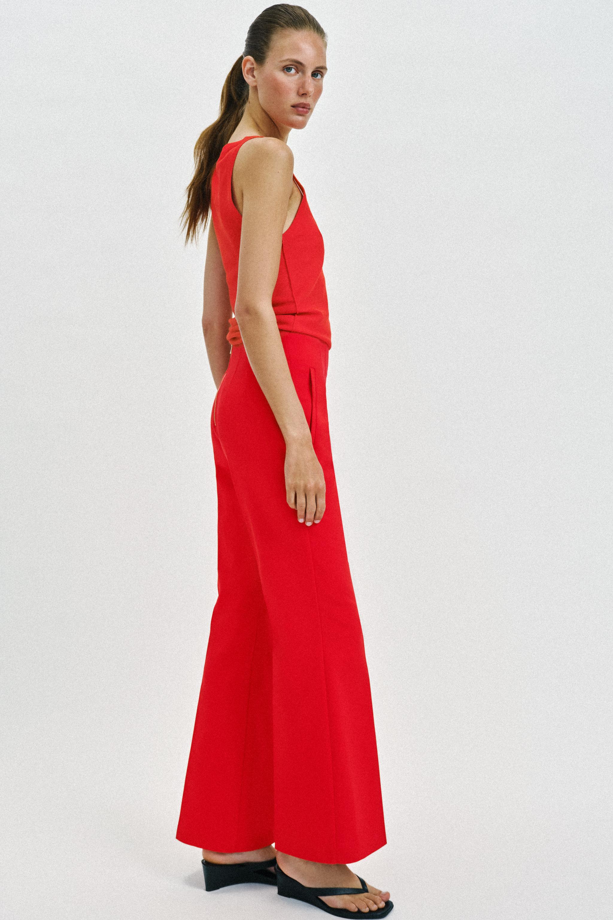 HIGH-WAISTED PANTS WITH BACK ZIP