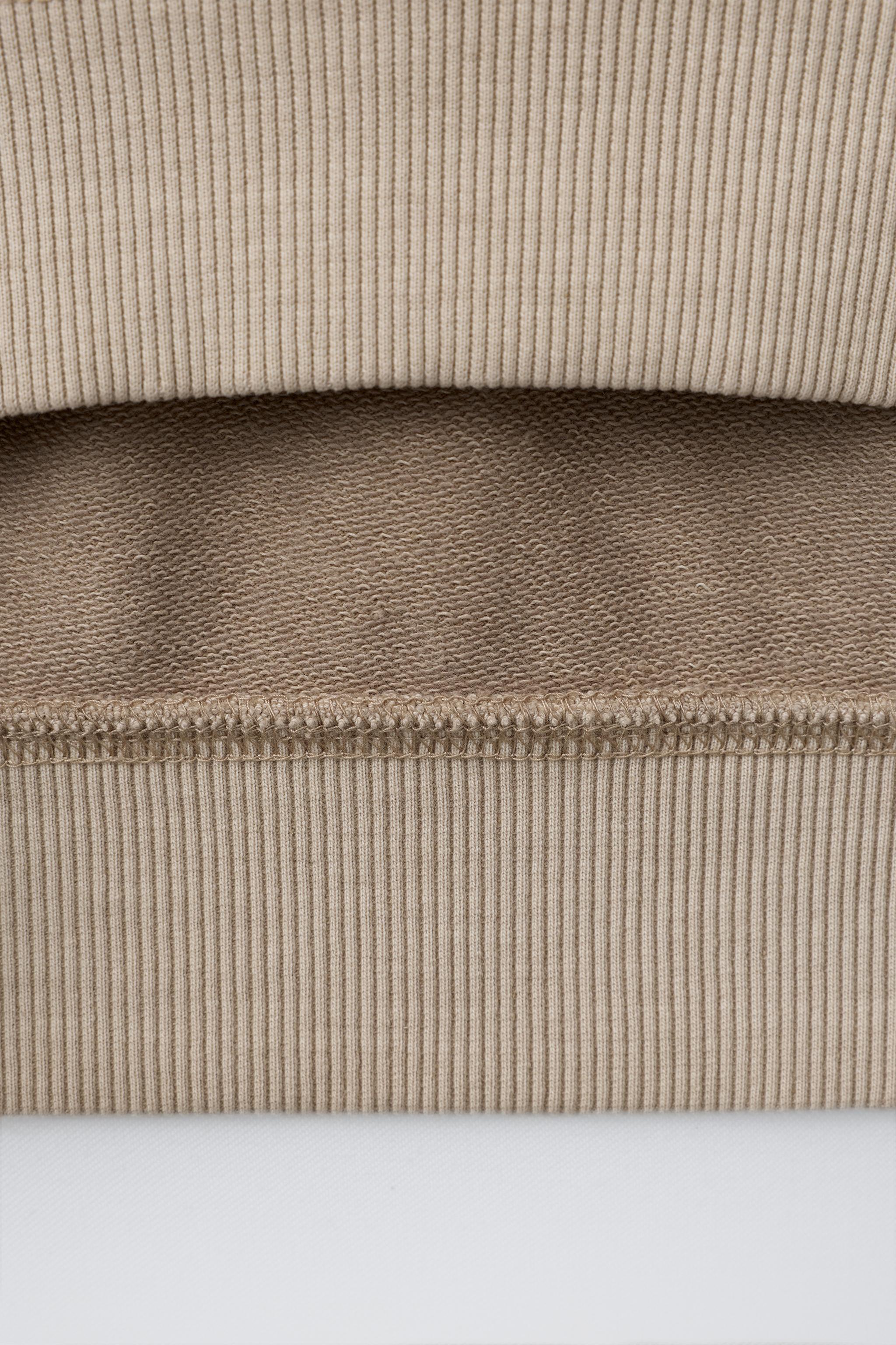 SWEAT UNI TEINT EN PIÈCE