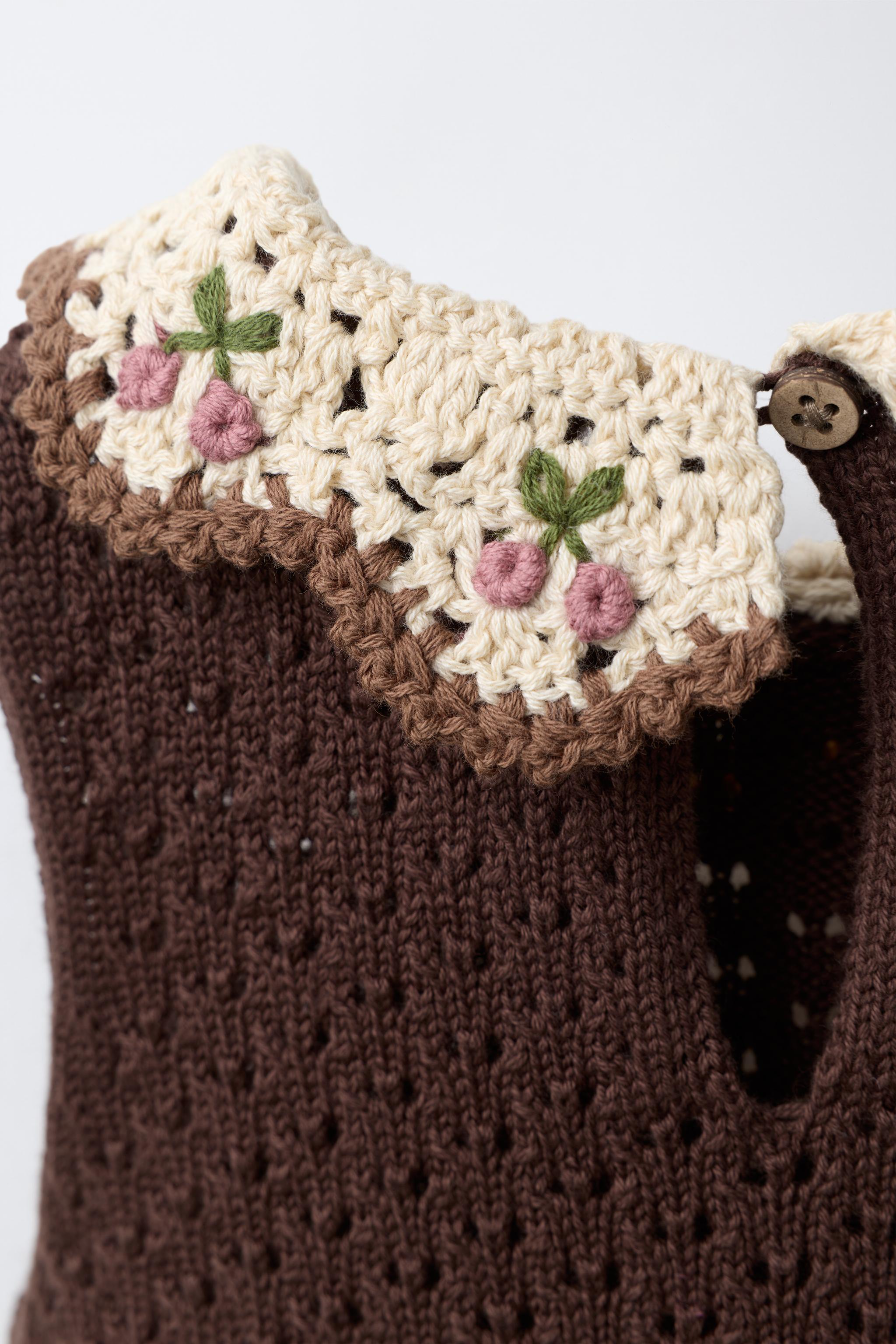 CROCHET DETAIL KNIT DRESS