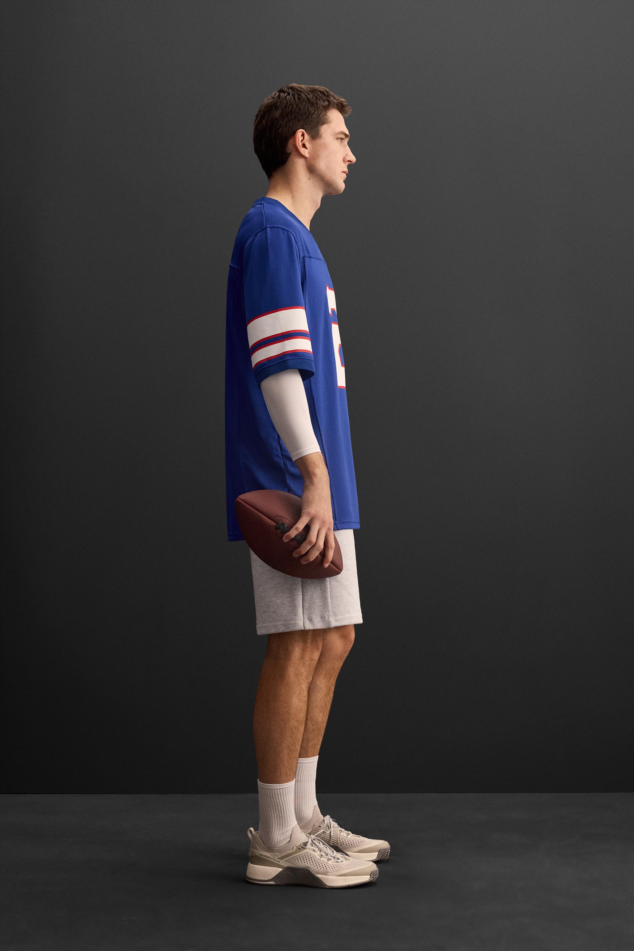 セール】Sportswear Greatest Hits フットボールTシャツ（T