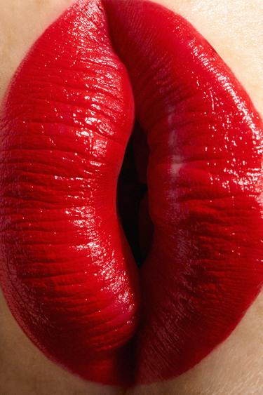 FARBIGER LIPPENBALSAM - KALEIDOSCOPE GLITTER - RED von Zara