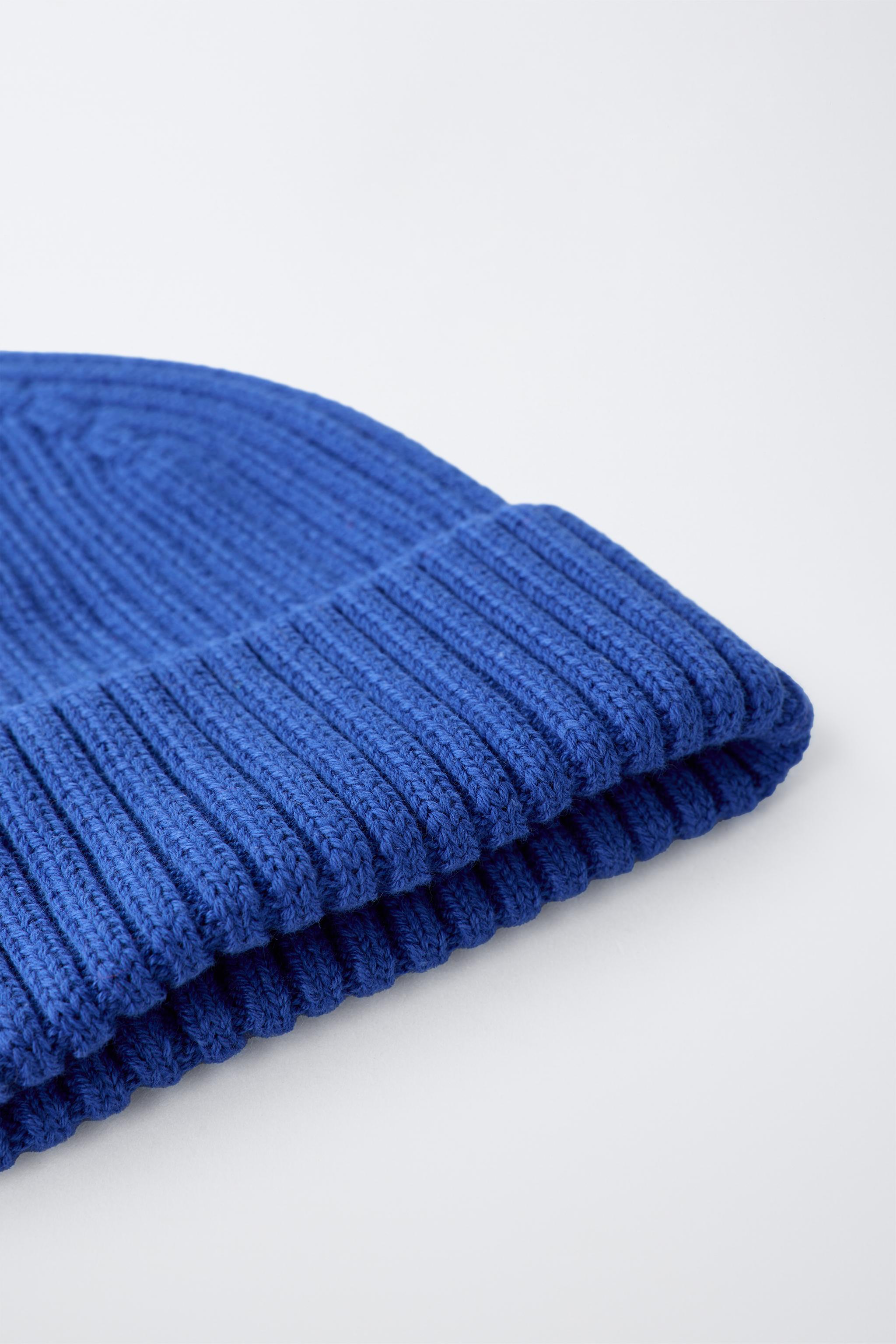 BONNET EN MAILLE