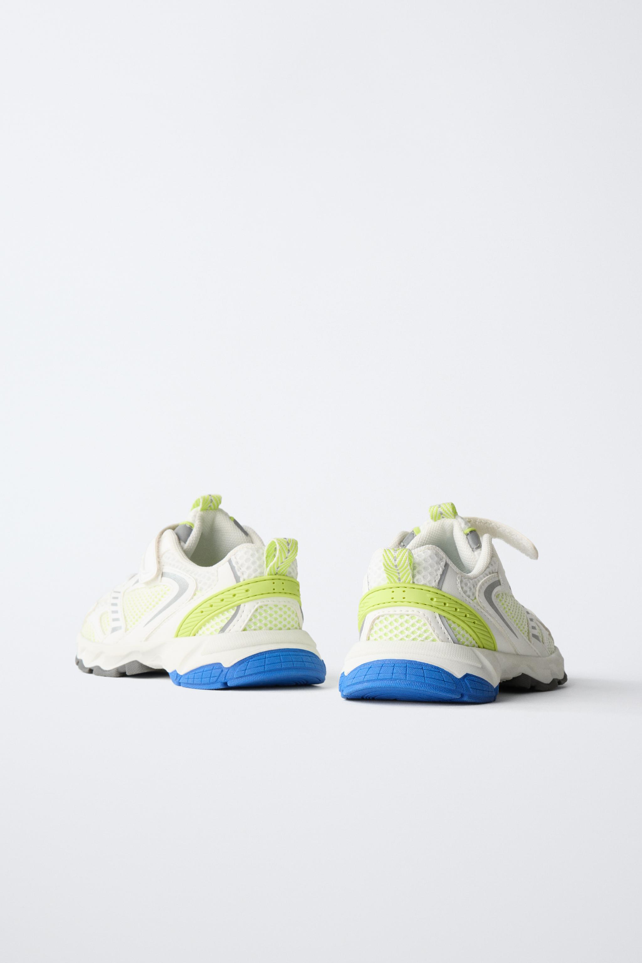 MULTICOLOR ATHLETIC SHOES