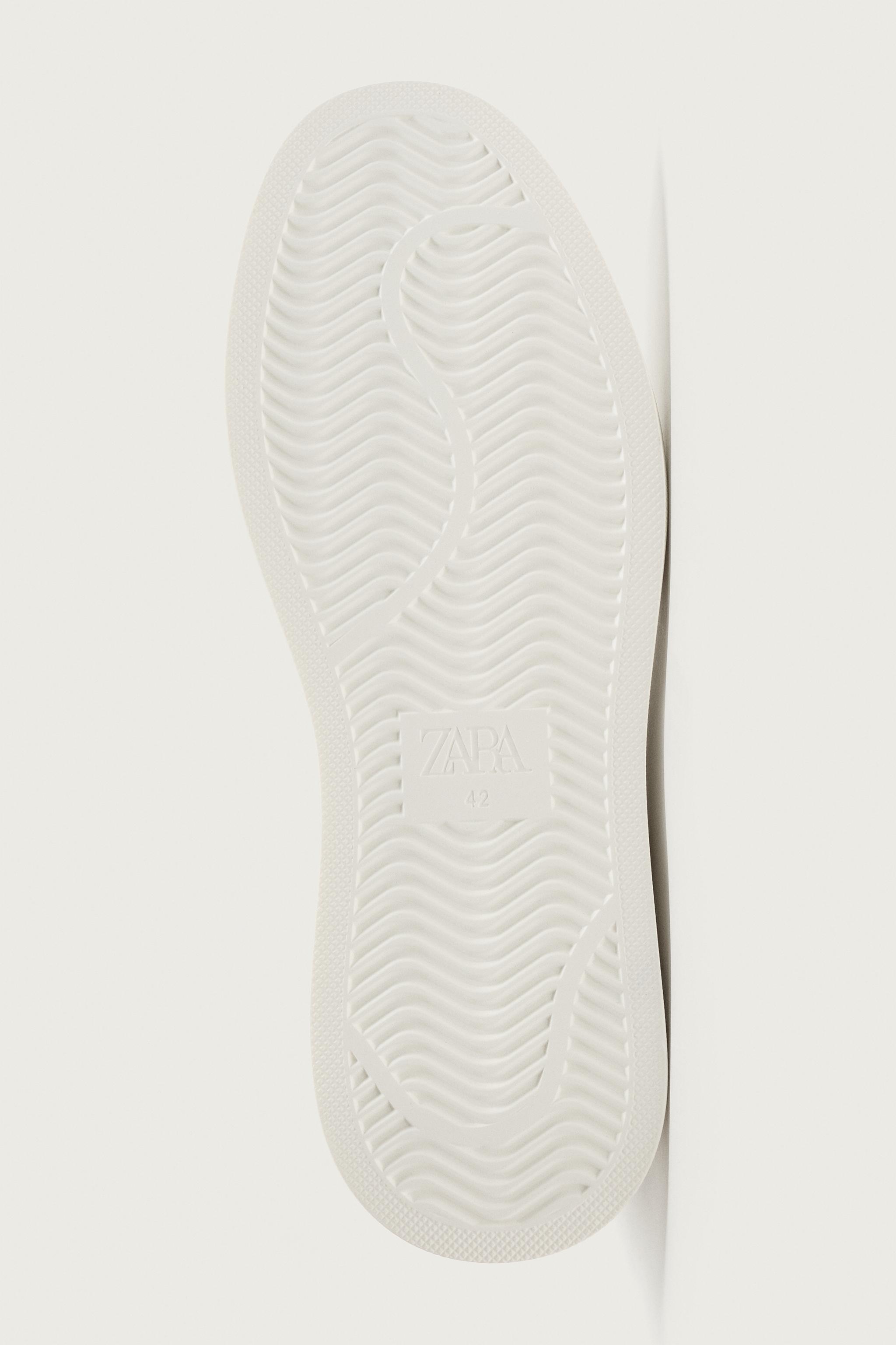 HEEL DETAIL SNEAKERS