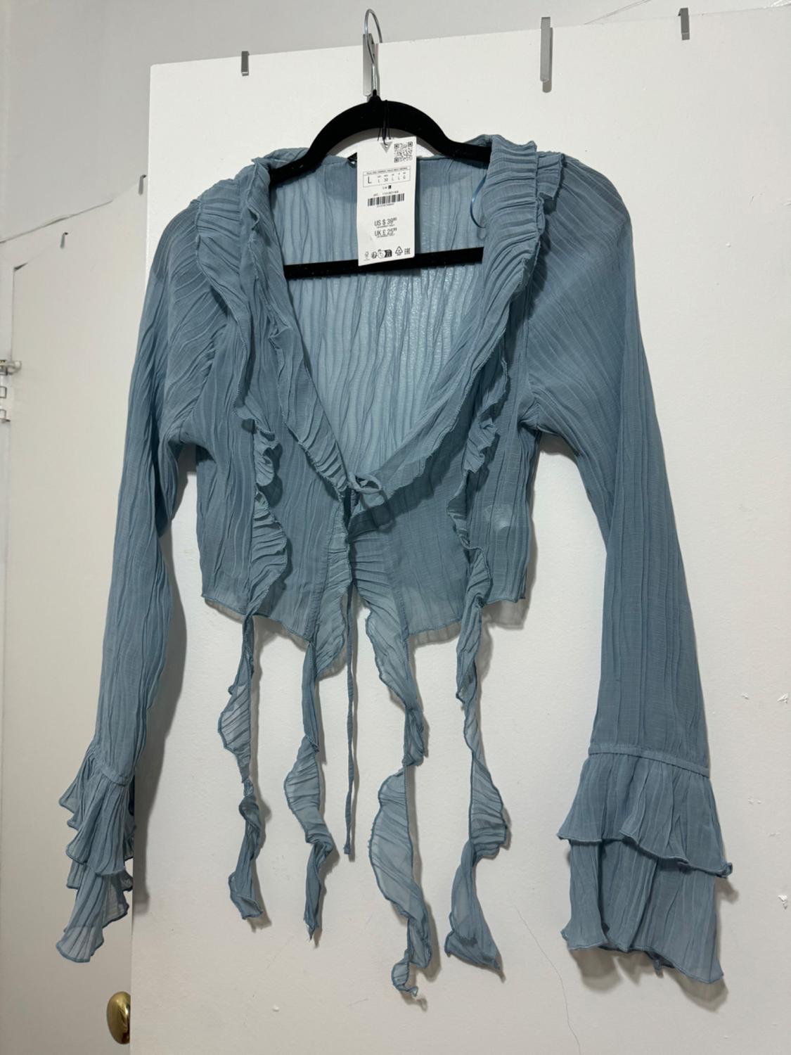 RUFFLED PLEATED TOP