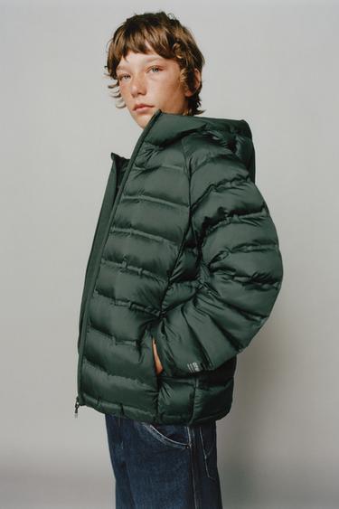 ULTRALIGHT HOODED JACKET - Green by Zara
