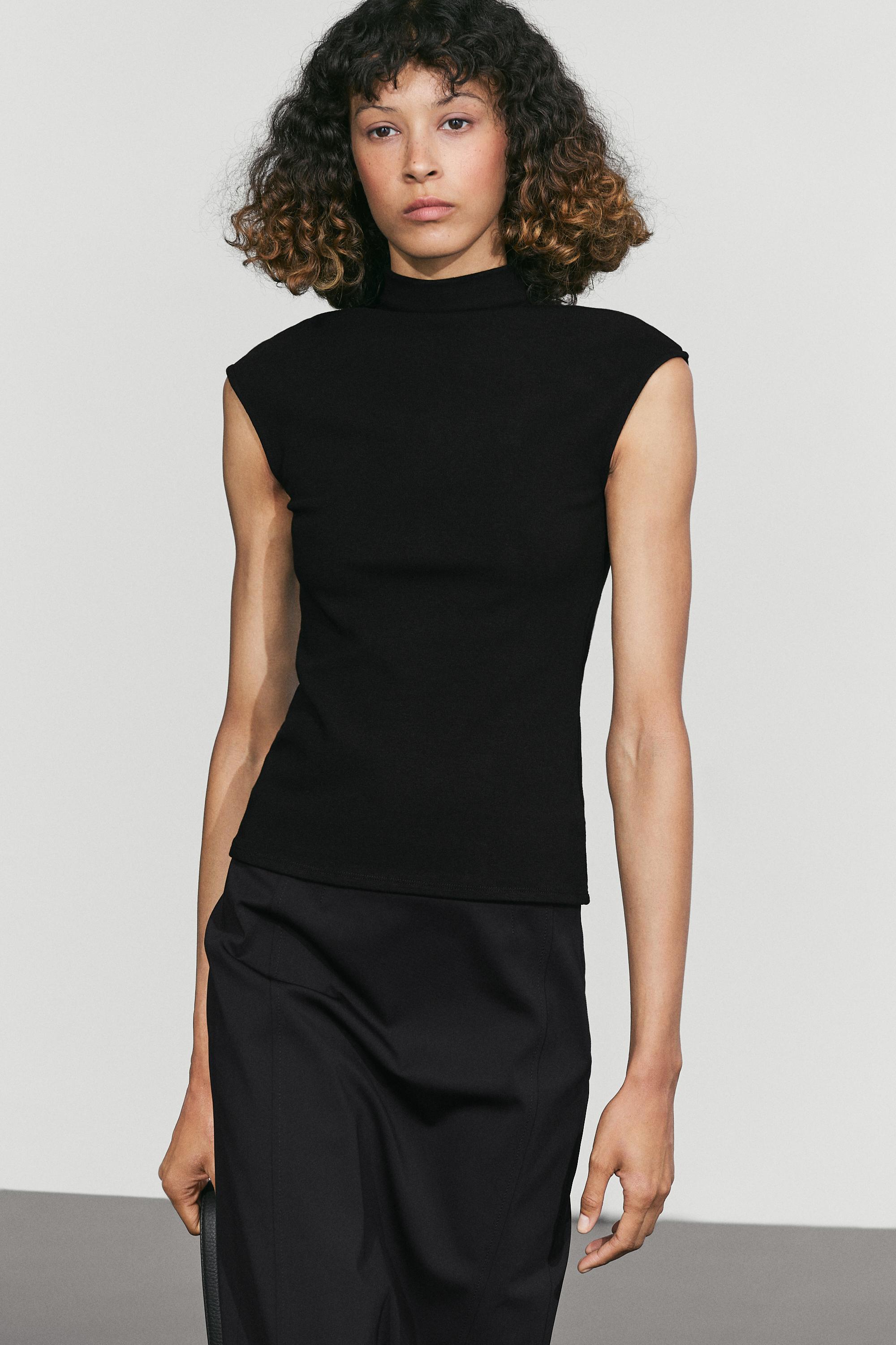 Funnel neck knit top — Black
