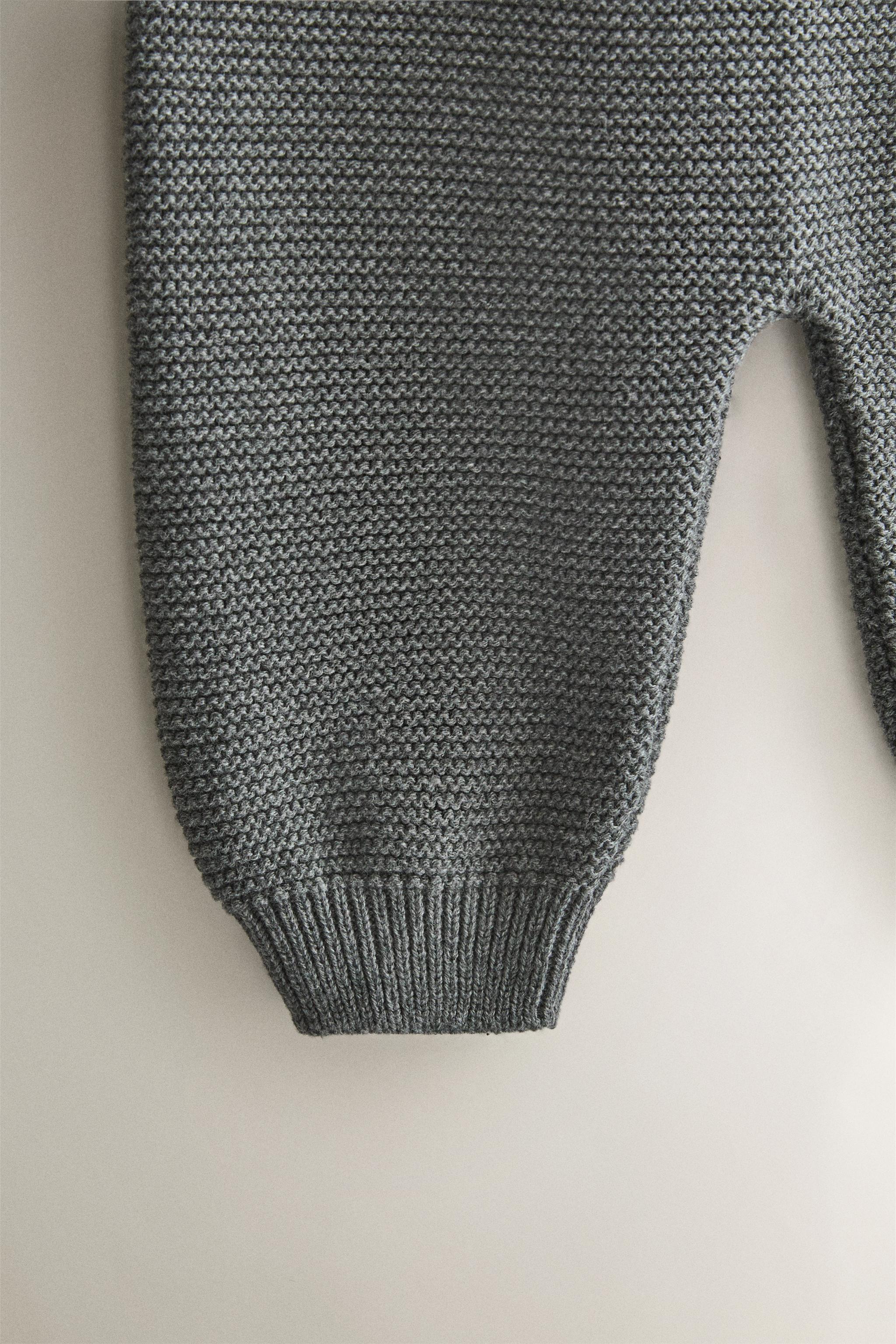 PANTALON À PIEDS BÉBÉ MAILLE