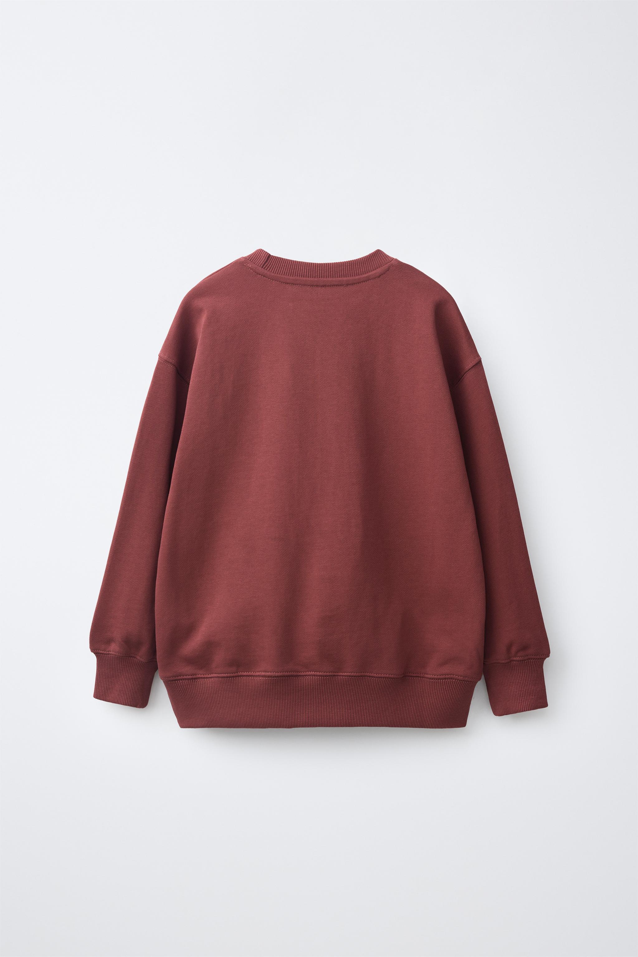 URBAN GRAPHIC SWEATSHIRT — Maroon