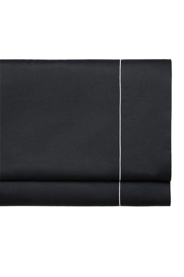 SATEEN FLAT SHEET WITH TRIM (500 THREAD COUNT) - MIDNIGHT BLUE الخاص بـ Zara