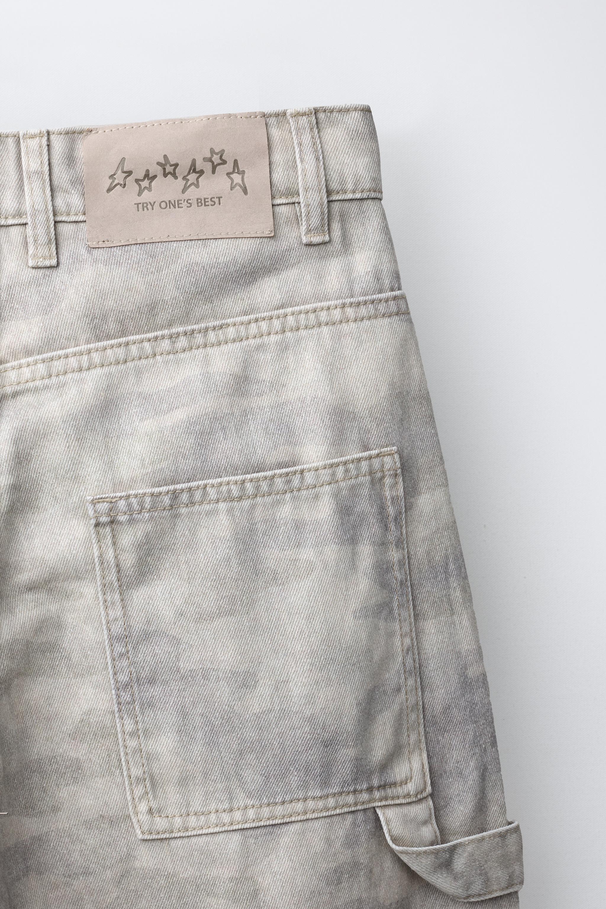 PRINTED LONG BERMUDA SHORTS