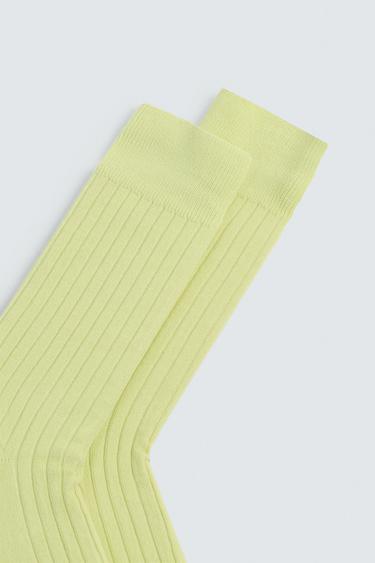 CHAUSSETTES CANNELÉES - Vert pomme de Zara - Image 2