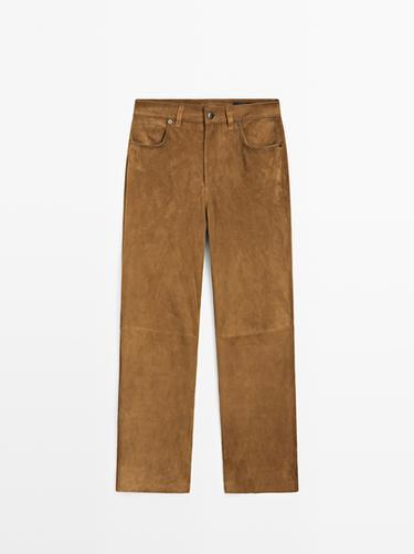 Pantalon droit en cuir finition daim - Marron de Zara