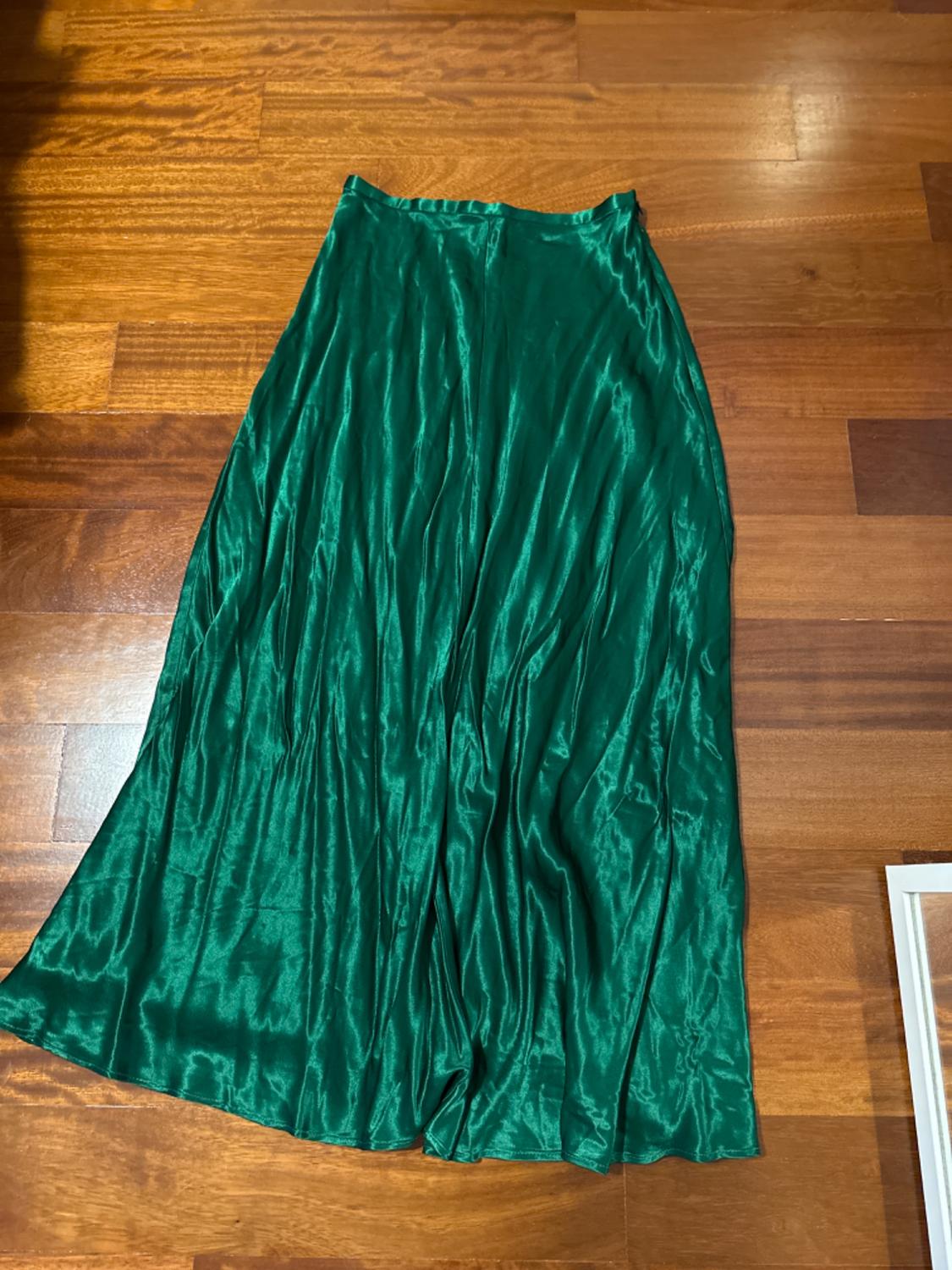 SATIN-FINISH MIDI SKIRT - Image 3