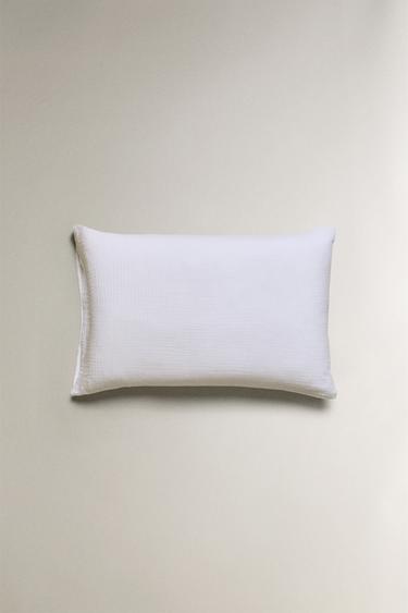GAUZE PILLOWCASE - White by Zara - Image 3