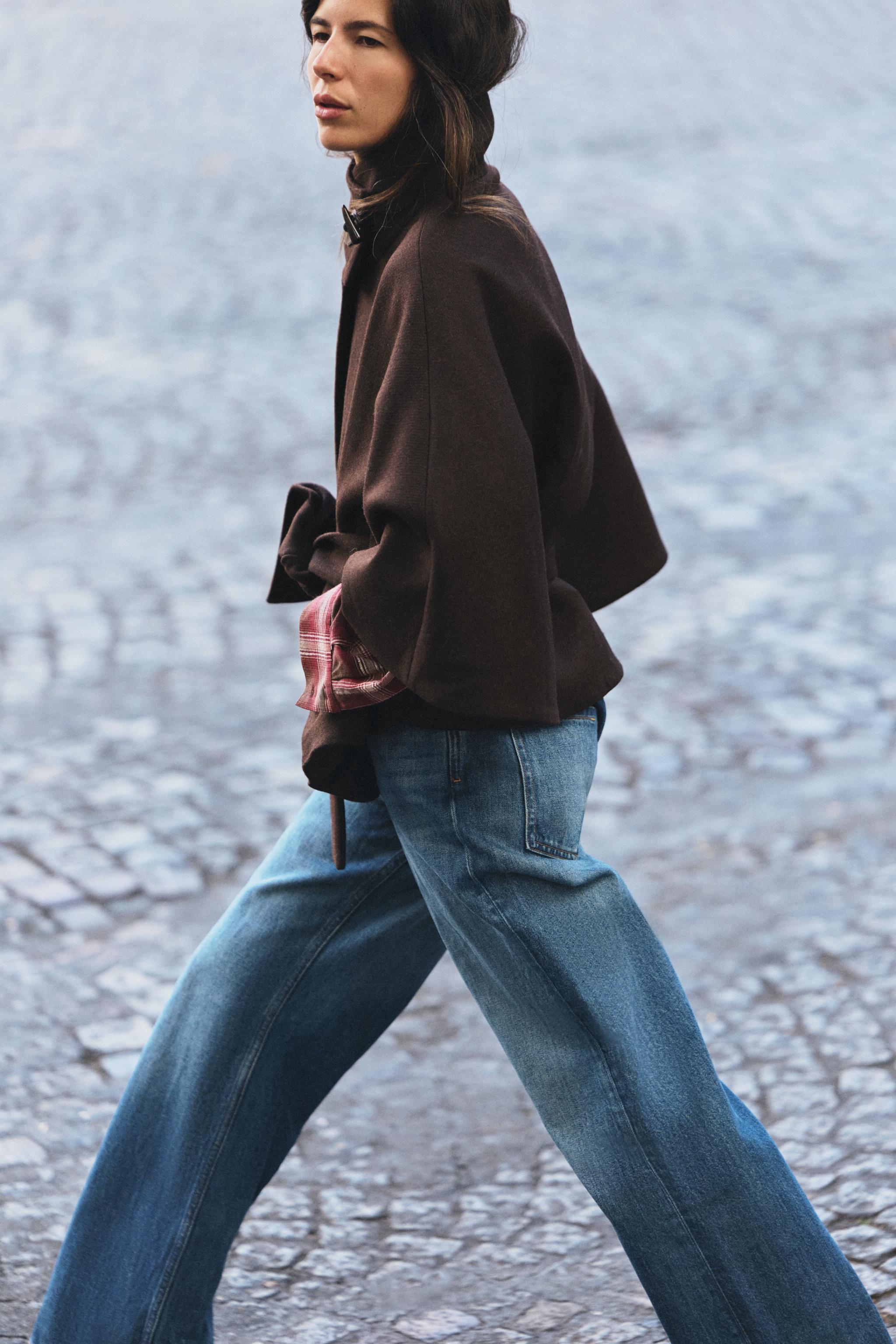 MANTEAU CAPE AVEC LAINE CEINTURE