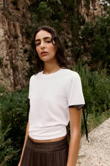 T-SHIRT WITH CONTRAST BOWS - White by Zara