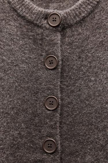 STRICKJACKE MIT SCHLITZEN - Braun meliert von Zara
