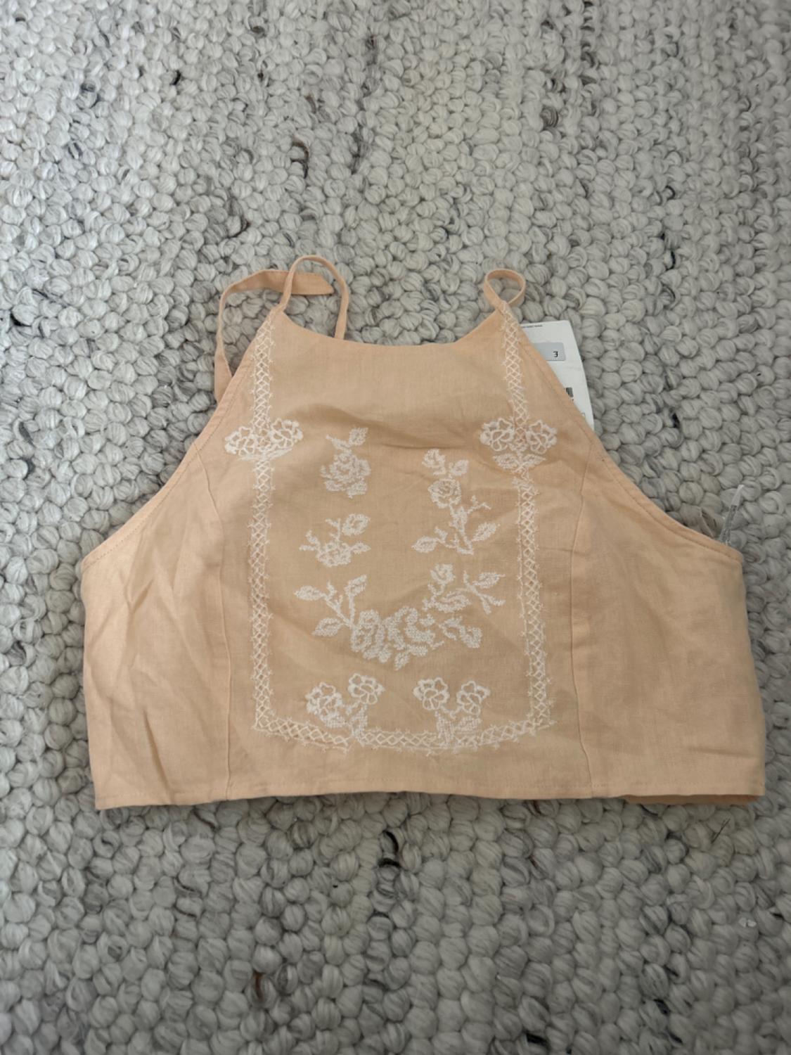 CROP TOP WITH EMBROIDERY