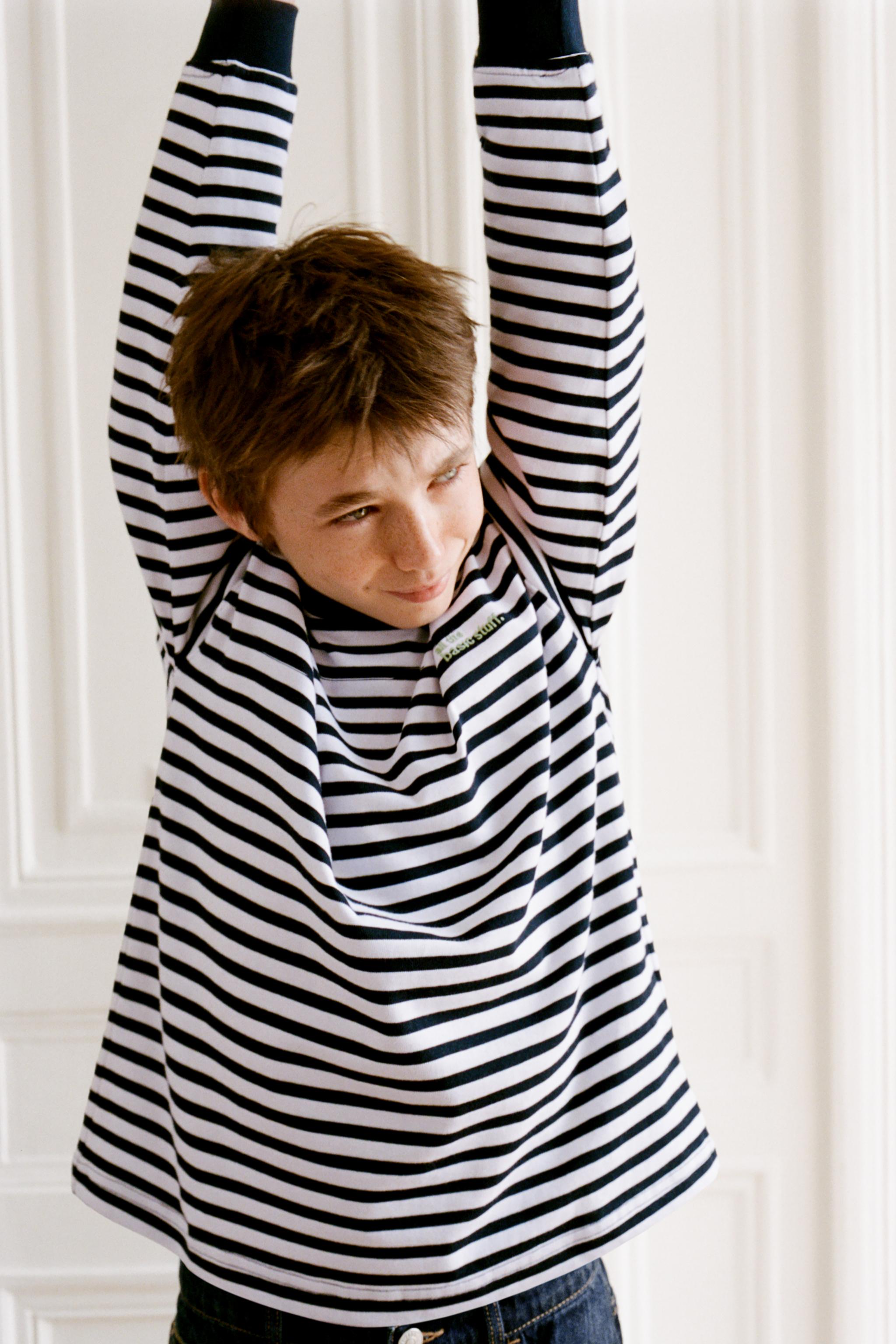 HEAVYWEIGHT STRIPED T-SHIRT - Green stripe | ZARA Canada HEAVYWEIGHT STRIPED T-SHIRT - Green stripe | ZARA Canada