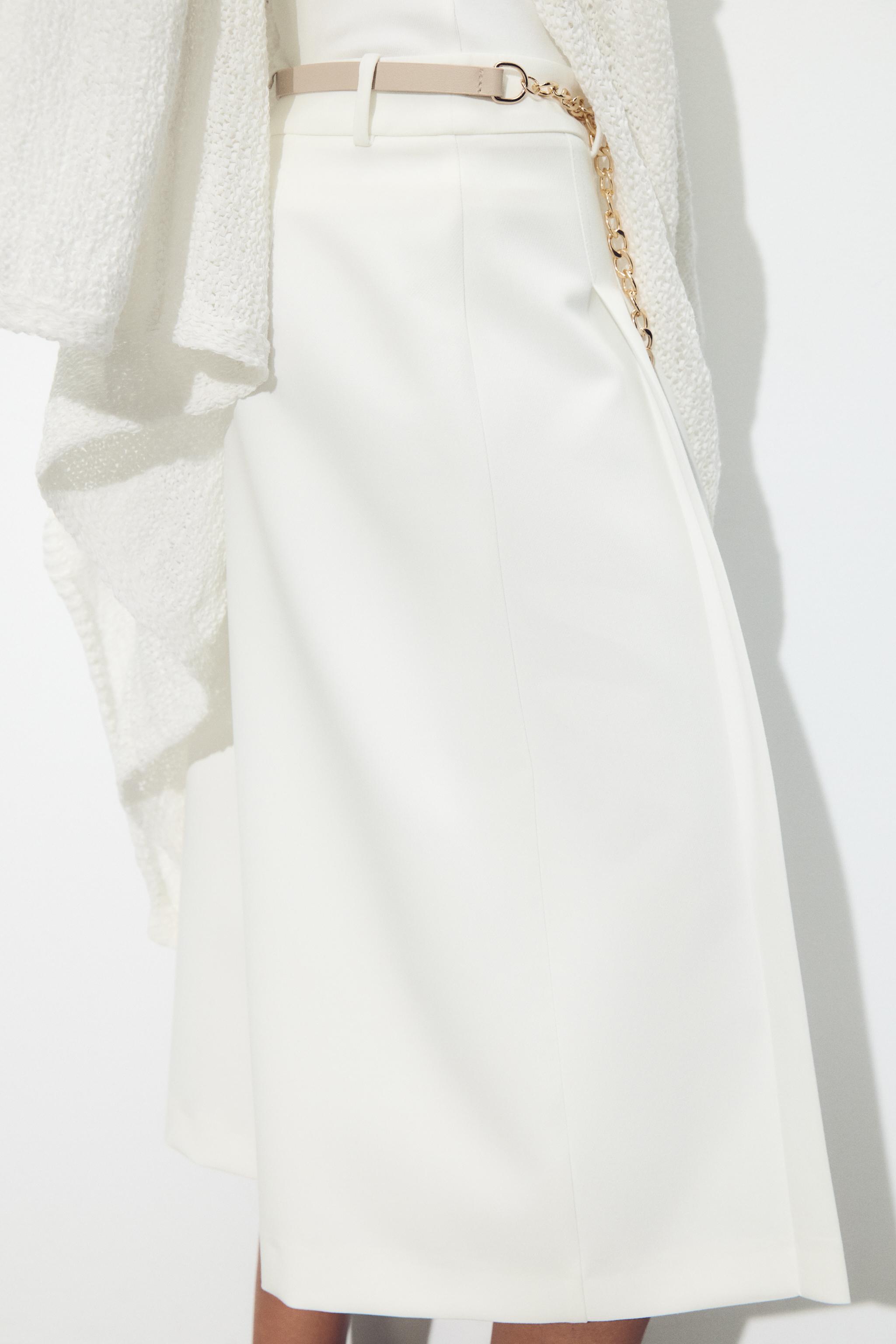 【ZARA】ダーツ＆ベルト付きロングバミューダパンツ3175/597/712 ダーツ＆ベルト付きロングバミューダパンツ - エクリュ | ZARA