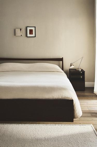 TEXTURED BEDSPREAD - Ecru by Zara