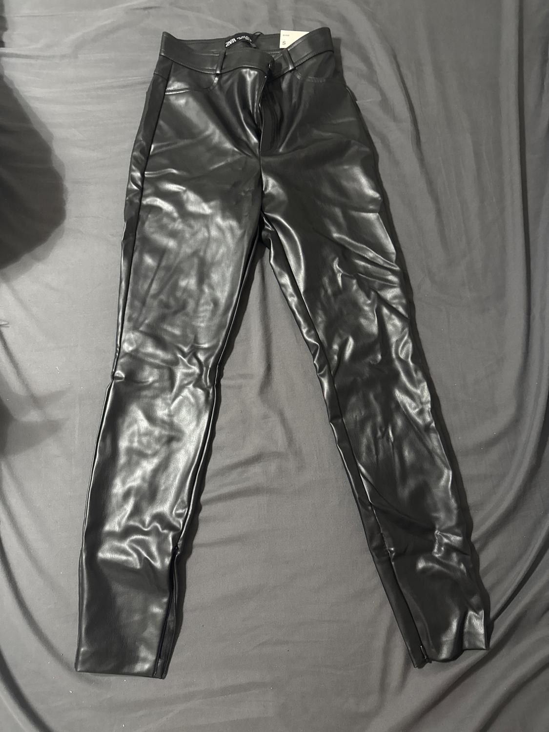 FAUX LEATHER LEGGINGS