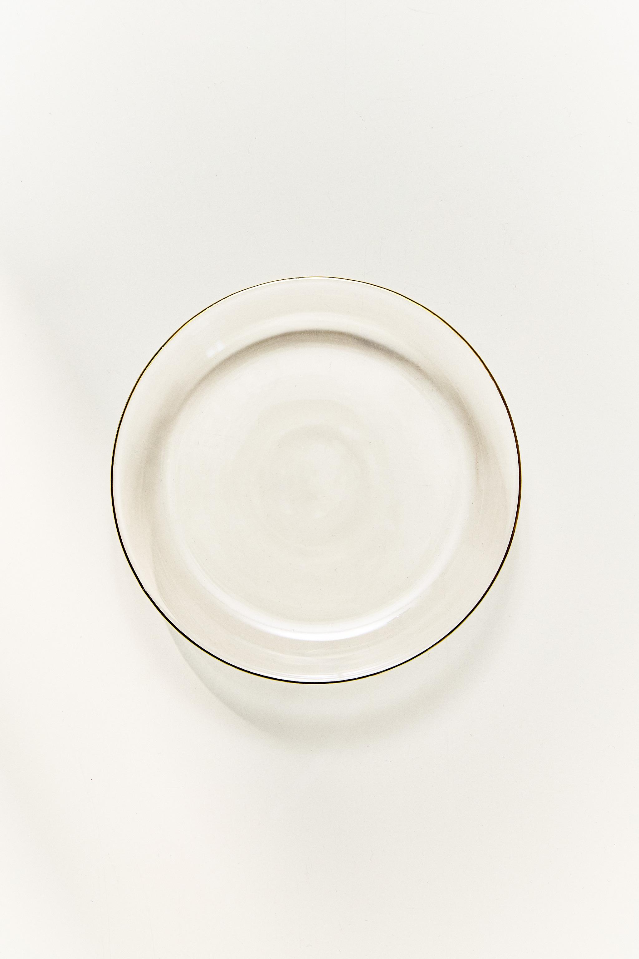 BOROSILICATE GLASS SIDE PLATE WITH RIM — Gold