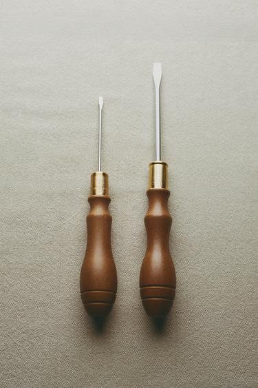 FLAT WOODEN STEEL SCREWDRIVER - Brown by Zara