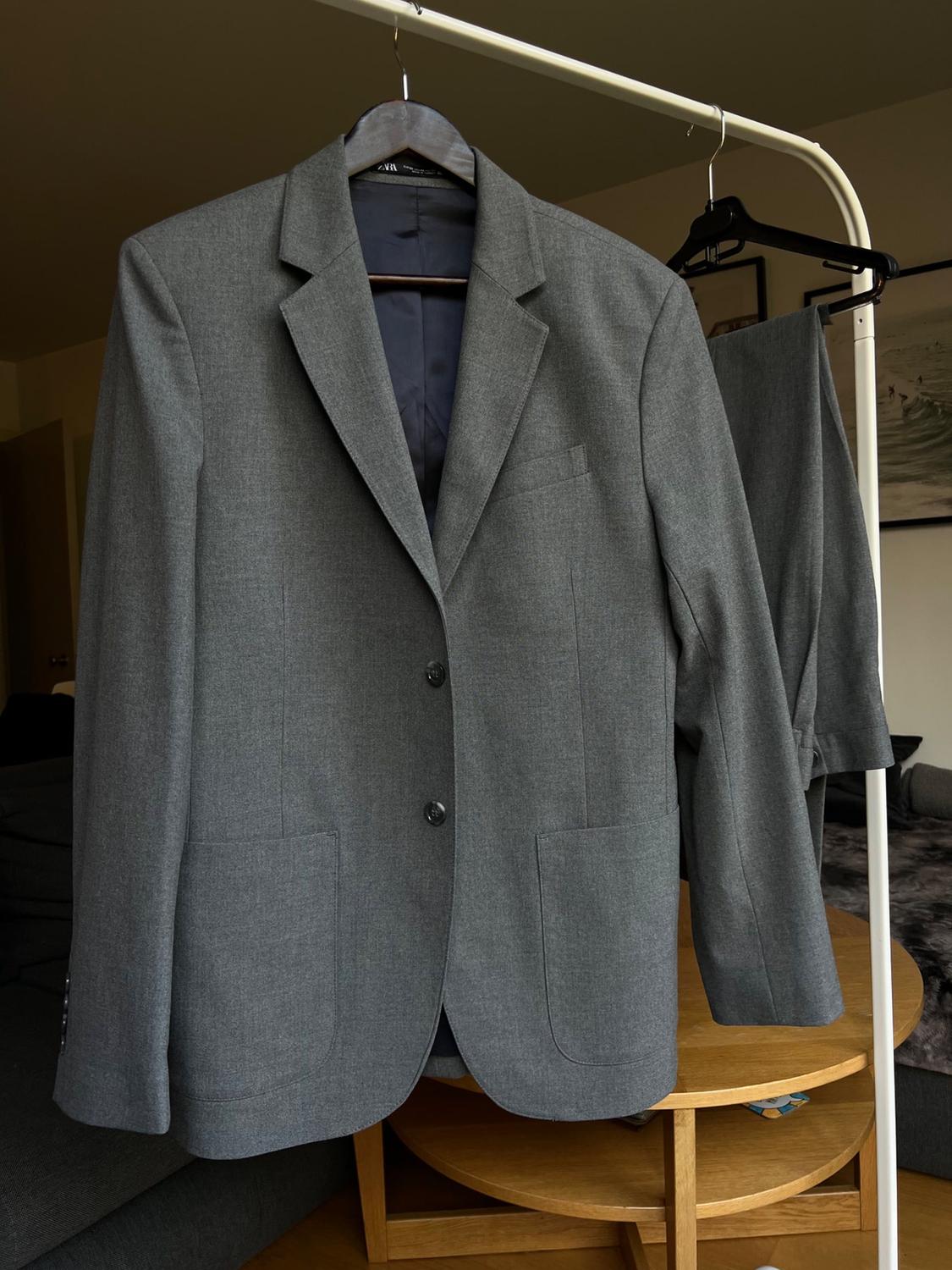SUIT BLAZER