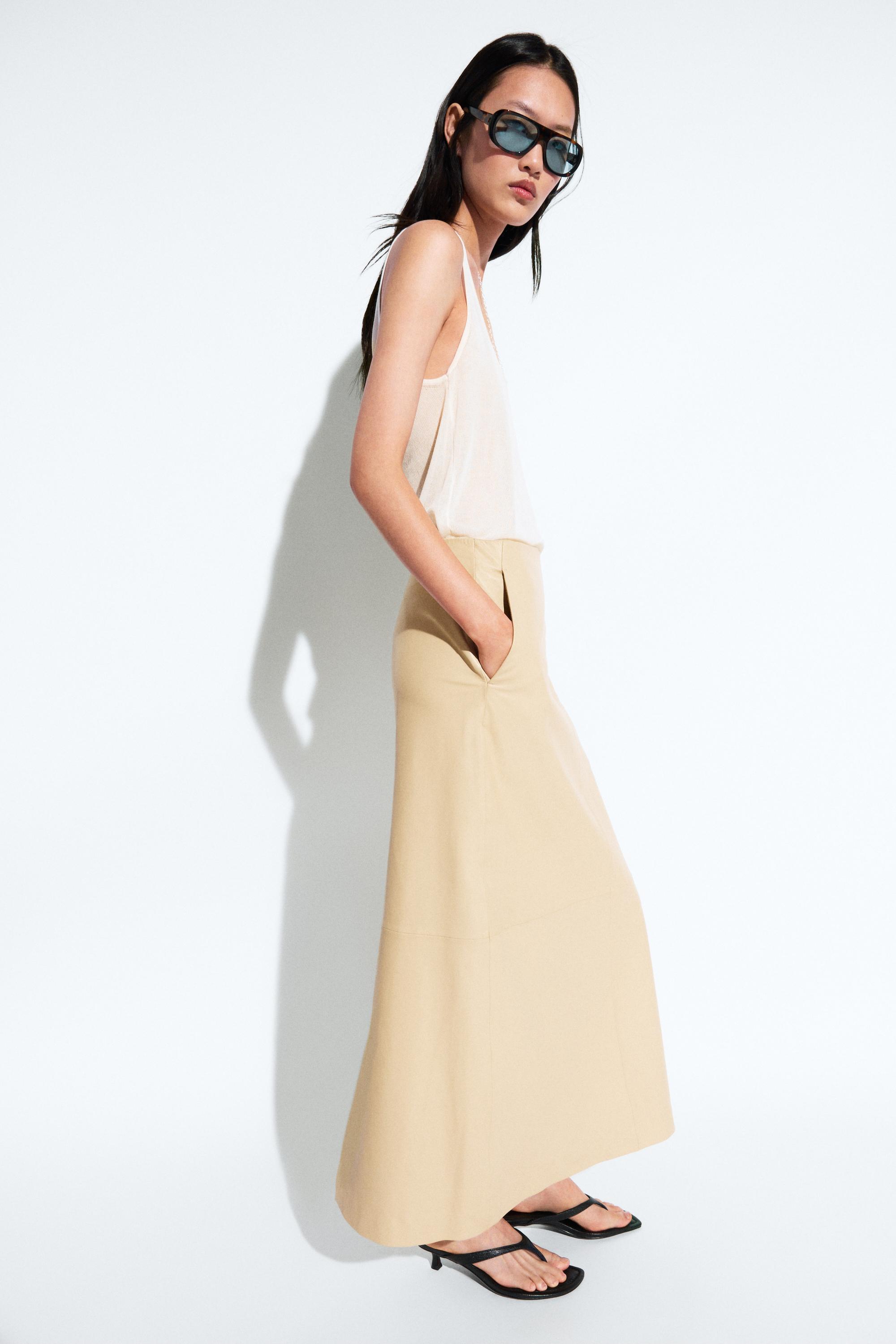 Jupe midi en cuir nappa