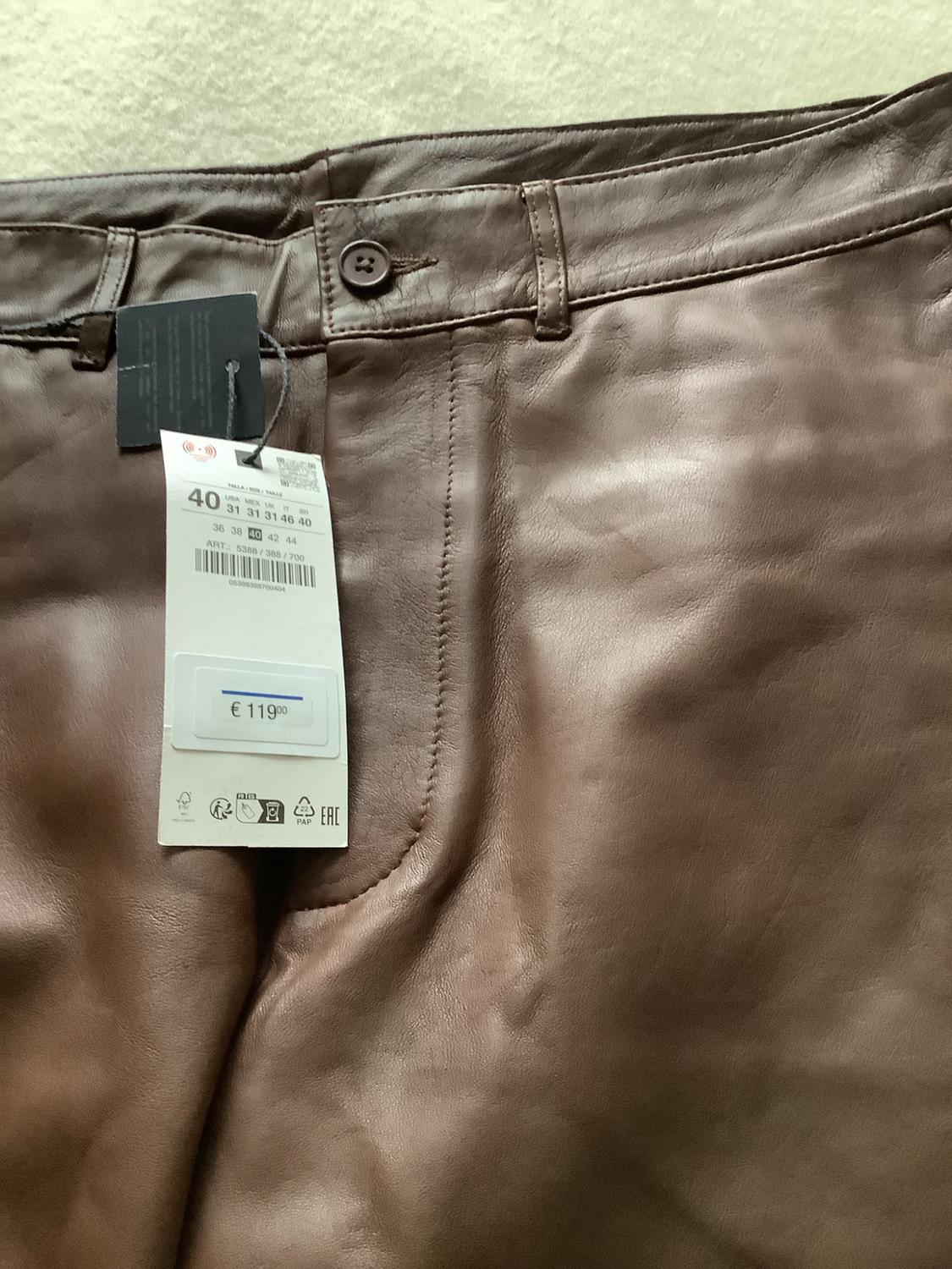 LEATHER BALLOON FIT TROUSERS - Image 4