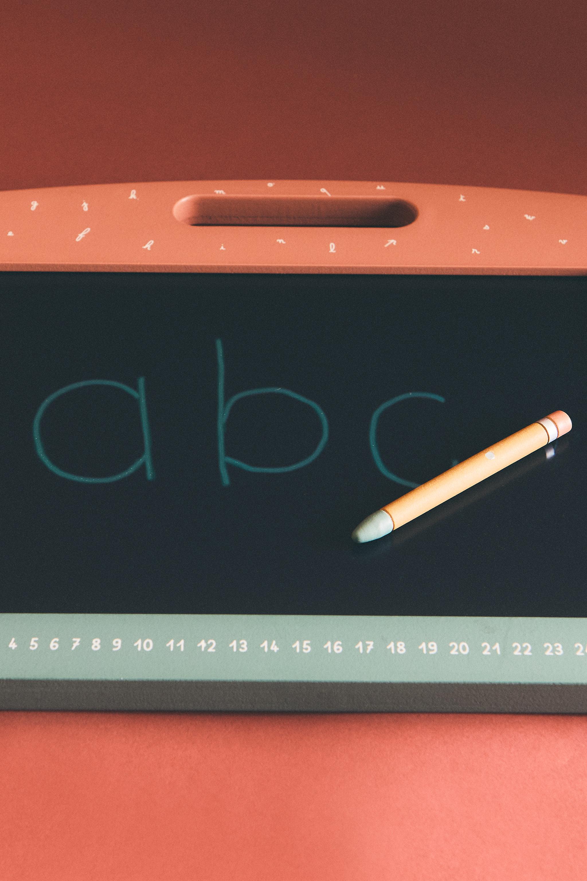 キッズ 黒板 - ライトベージュ | ZARA Japan / 日本