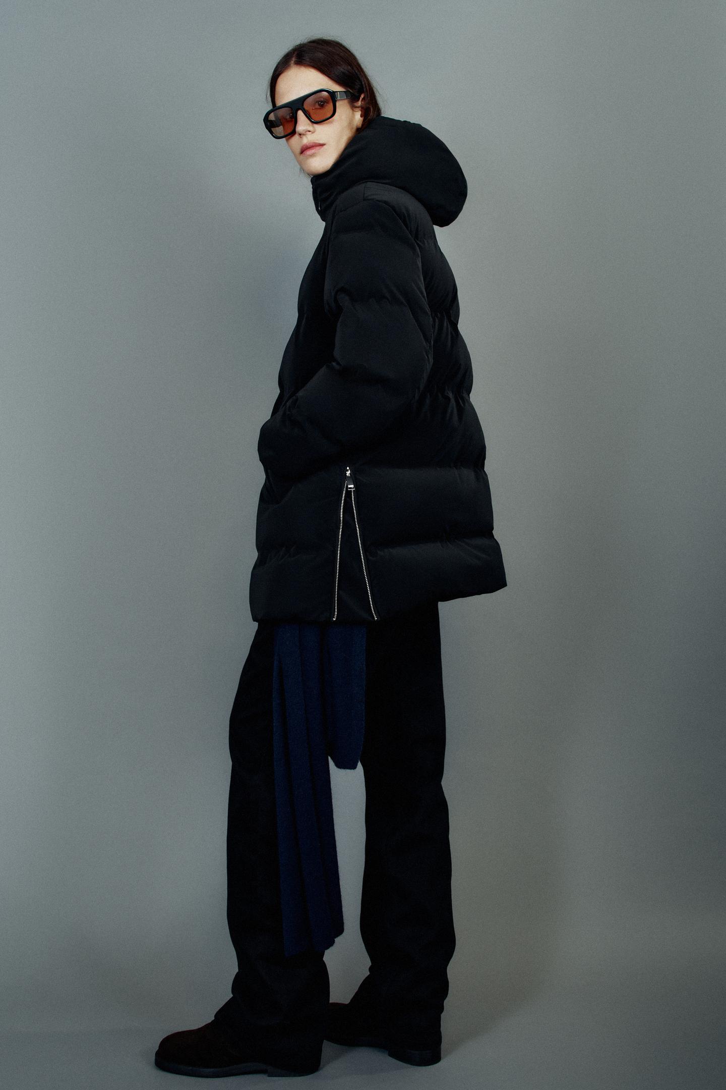 Женская ветровка Zara Windproof Rubberized Anorak, цвет: Чёрный — фото 3