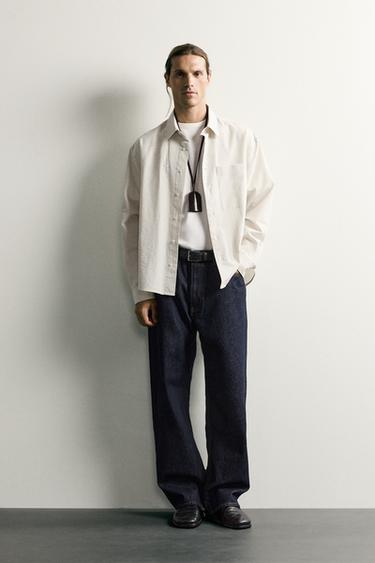 CAMISA RELAXED FIT ESTRUCTURA BOLSILLO - Crudo / Negro de Zara - Imagen 0