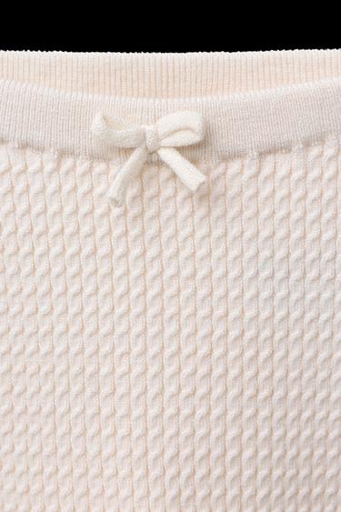 LEGGINGS MIT ZOPFMUSTER - Cremefarben von Zara