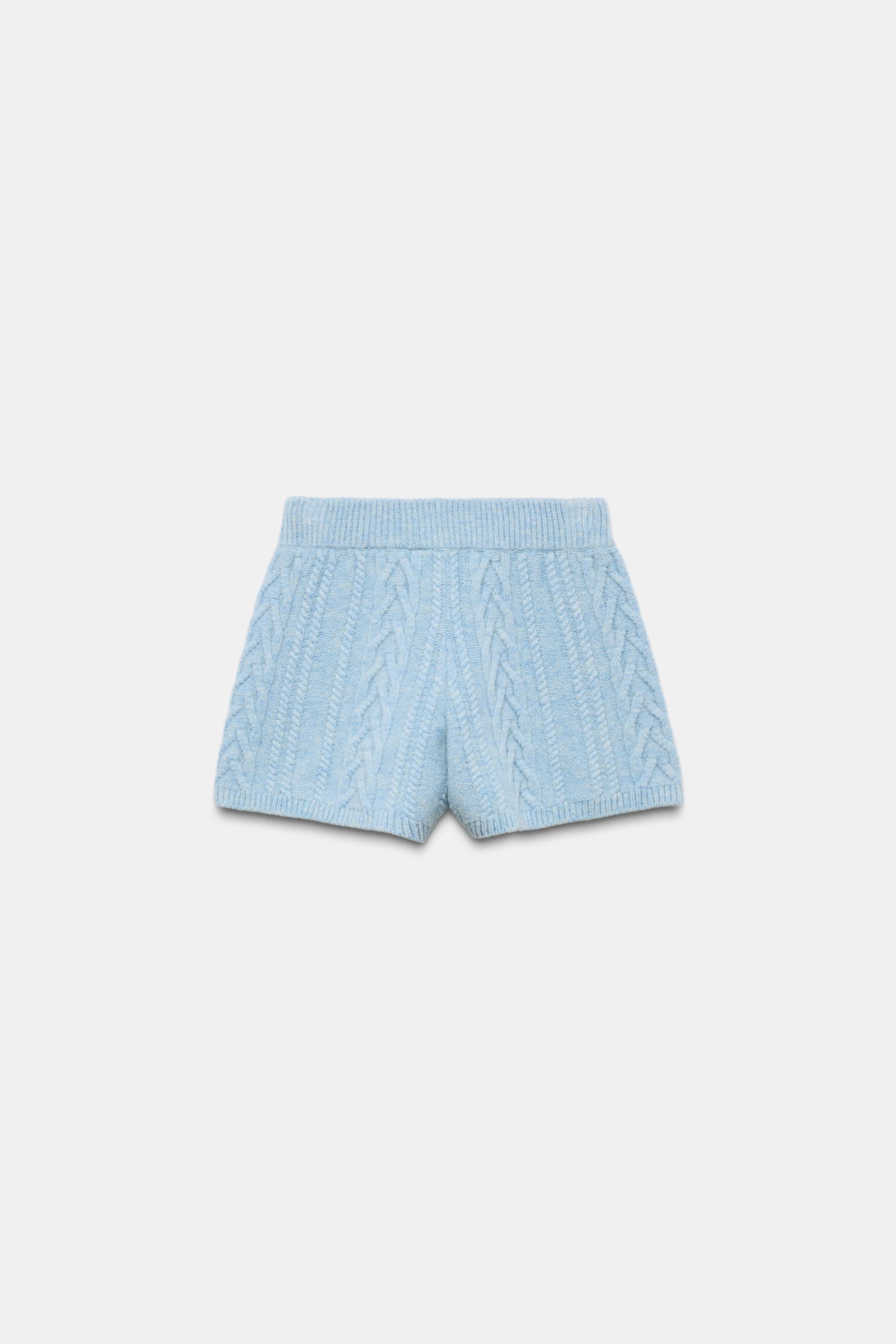 80% WOOL CABLE-KNIT SHORTS SKI COLLECTION