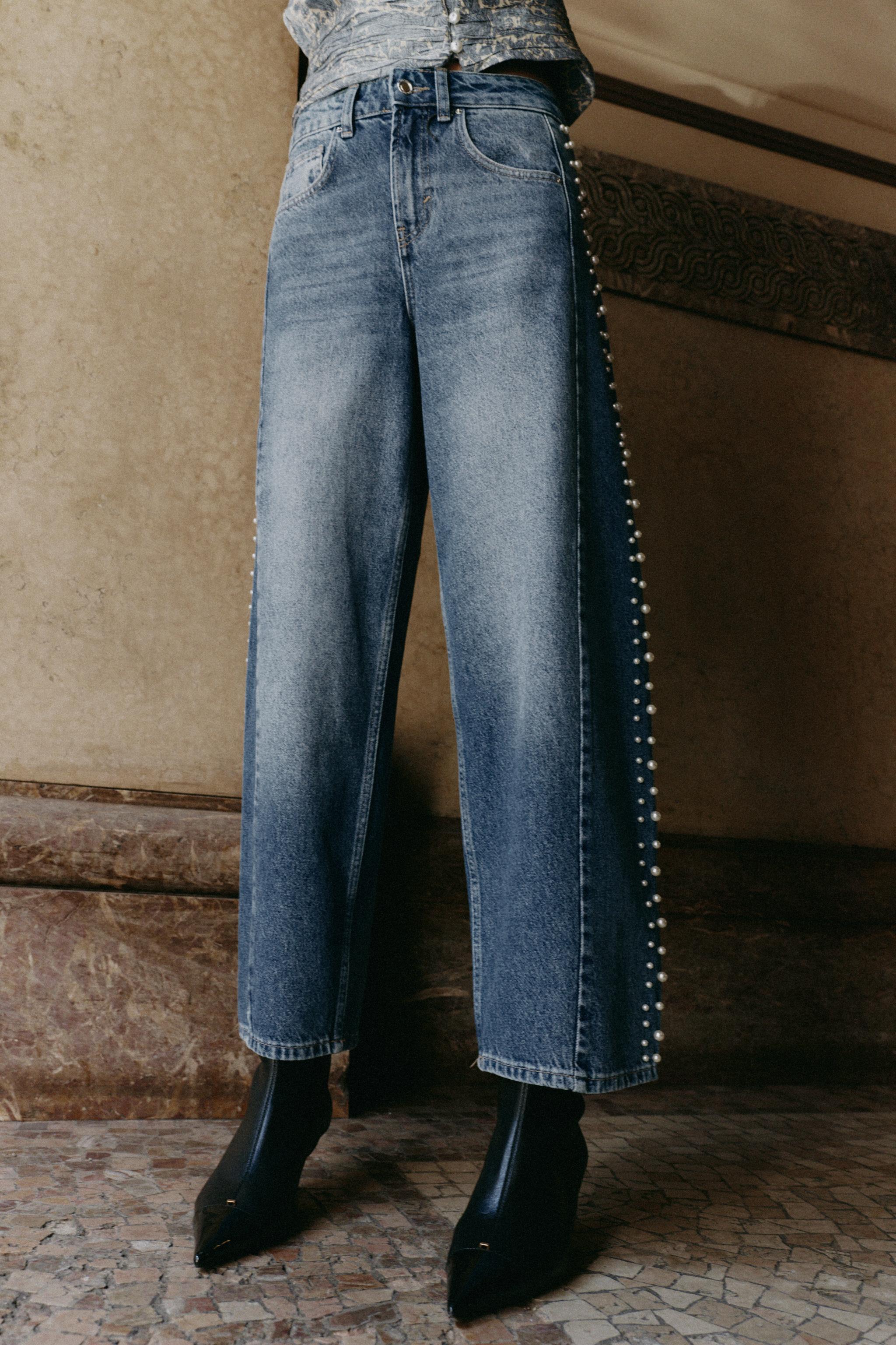 Z1975 HIGH-RISE BARREL JEANS WITH PEARLS