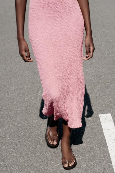 ROBE MI-LONGUE TEXTURÉE - Rose pâle de Zara - Image 2
