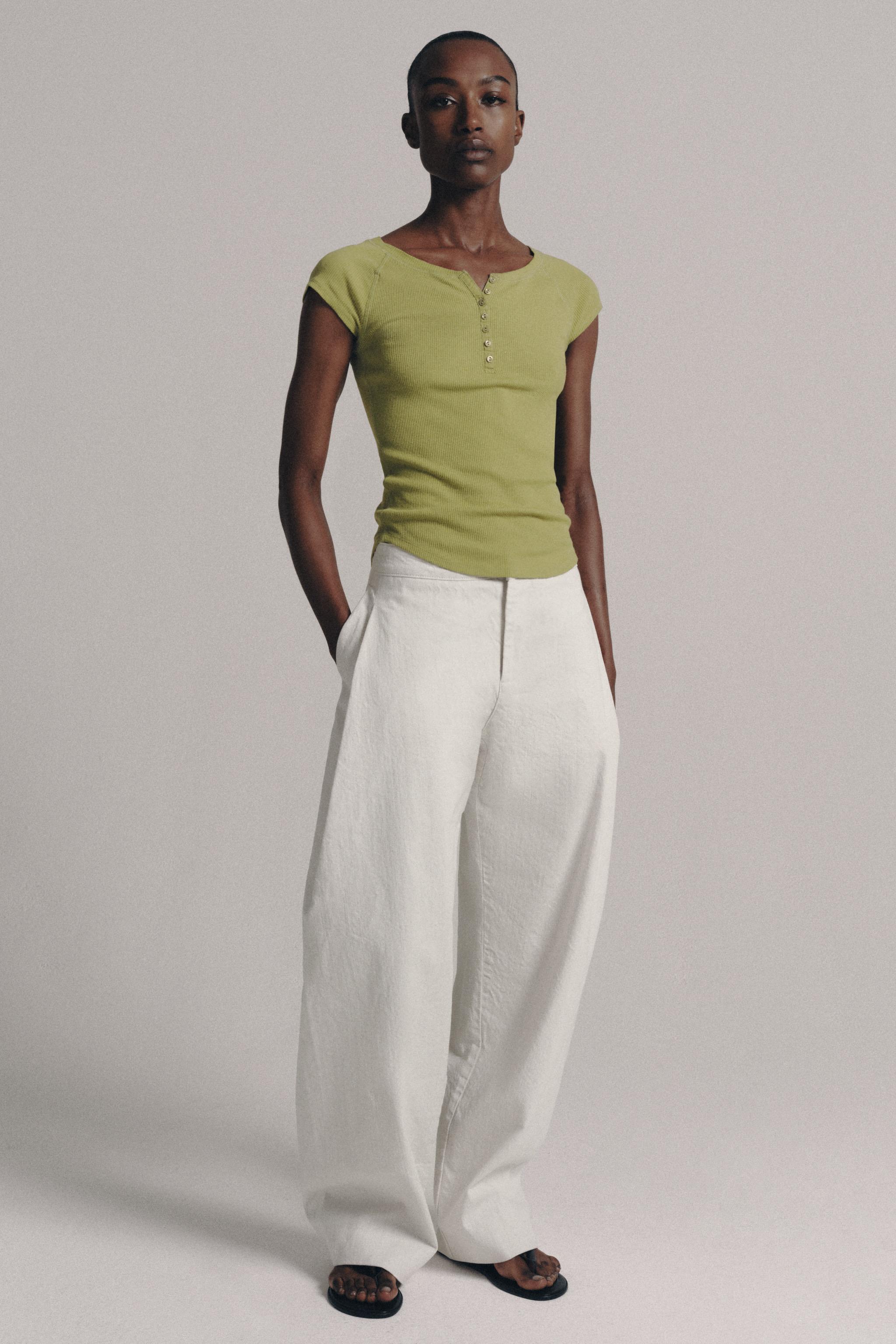 LINEN BLEND BUTTON-UP T-SHIRT — Pistachio