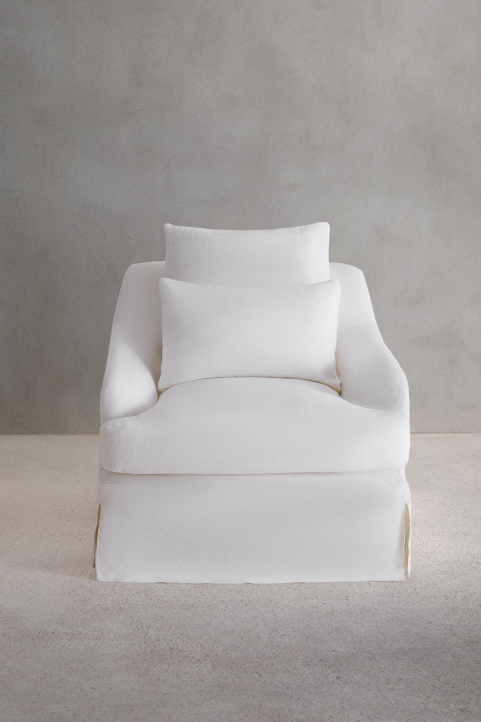ARMCHAIR 01 — Ecru