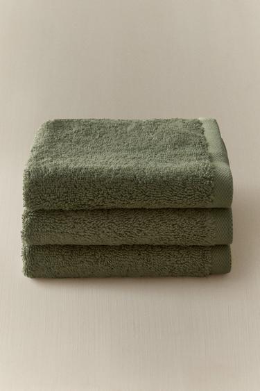 PACK OF HIGH-QUALITY COTTON HAND TOWELS (PACK OF 3) - mid khaki by Zara