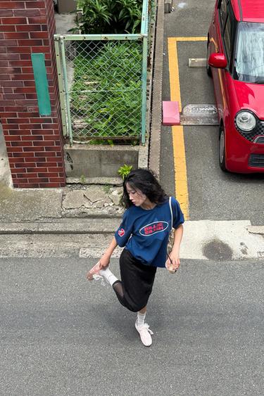 BILLIE EILISH BRAVADO™ ＴシャツブルーZaraのBILLIE EILISH BRAVADO™ Ｔシャツ - ブルー 