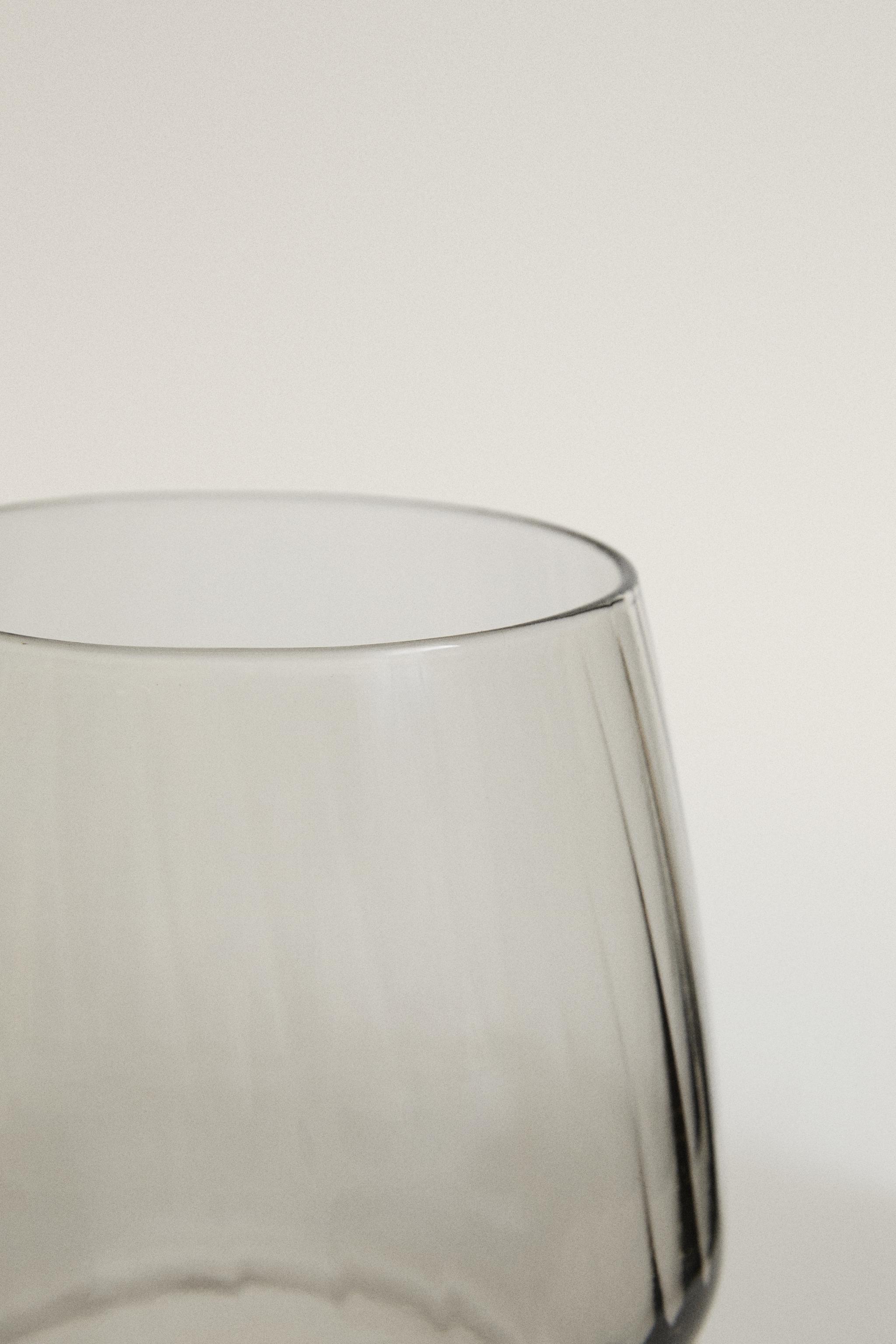 COLOURED GLASS TUMBLER
