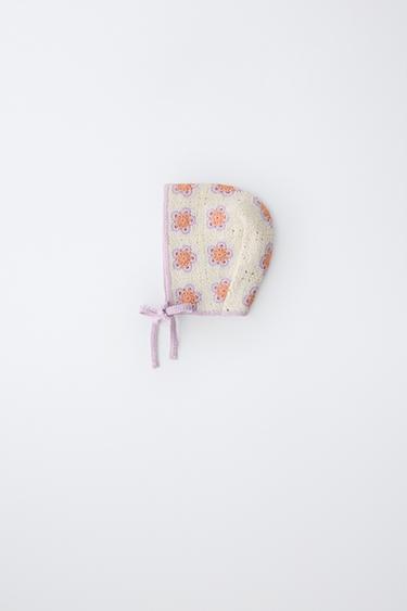 Zara CROCHET FLOWER KNIT BONNET - Ecru